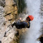 Gürcistan’ın benzersiz Okatse Kanyonu turistlerin ilgi odağı