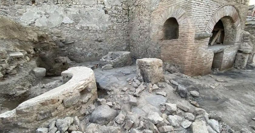 Pompeii: Arkeologlar kölelerin hapsedildiği ve sömürüldüğü bir hapishane-fırın yapısını gün ışığına çıkardı