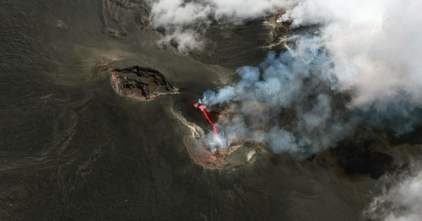 Sicilya'da kırmızı alarm: Stromboli Yanardağı Etna'dan sonra faaliyete geçti