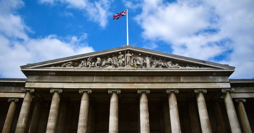 British Museum, 2000 eserin kaybolmasının ardından İngiliz yasalarını ihlal ettiğini itiraf etti