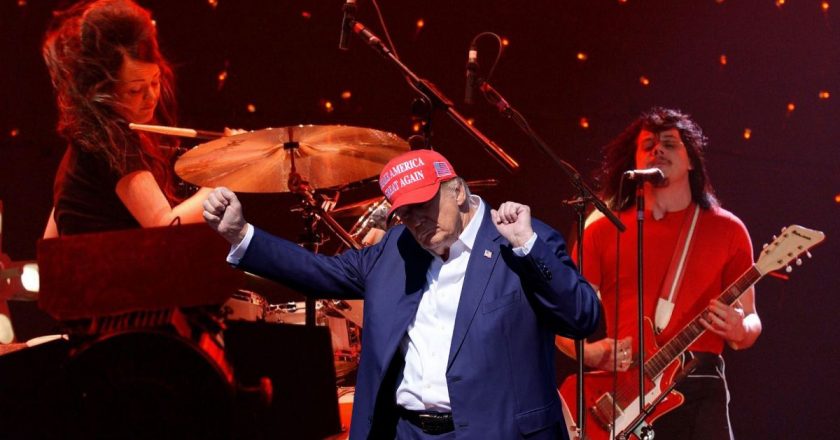 Rock grubu The White Stripes, Donald Trump'a dava açtı