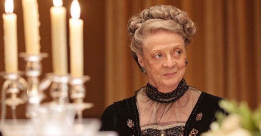 Harry Potter ve Downton Abbey filmlerinin yıldızı Maggie Smith, 89 yaşında hayatını kaybetti