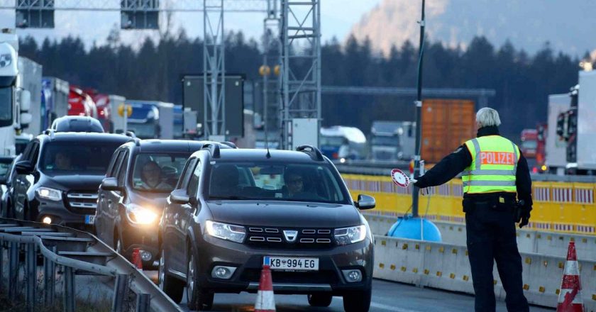 Almanya kara sınırı kontrollerini sıkılaştırıyor: Bu gezginler için ne anlama geliyor?