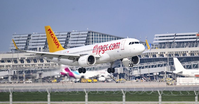 Pegasus uçağı, havada 3 saat süren paniğin ardından Kayseri’ye zorunlu iniş yaptı