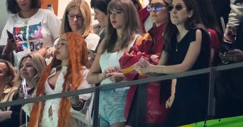 Taylor Swift Super Bowl’da ıslık çaldı, Trump fırsatı kaçırmadı