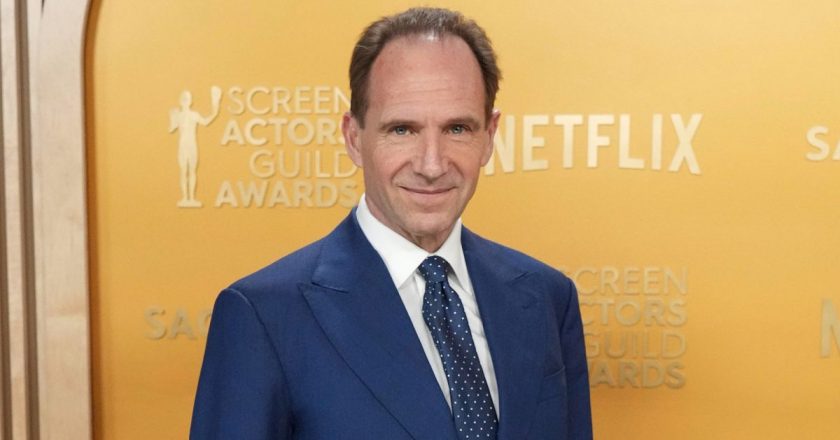 Aktör Ralph Fiennes, Paris’teki Rus Classic ile yapılan çalışmaların çalışmalarına giriyor