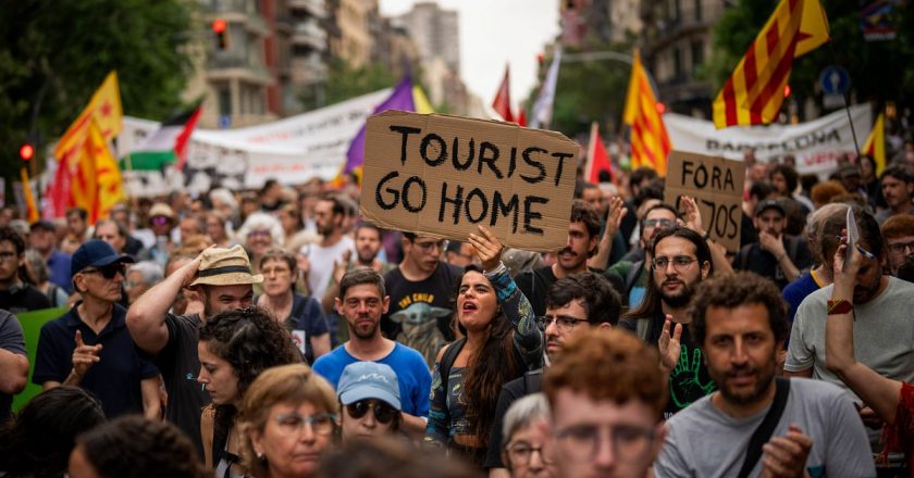 İspanya Airbnb’den 65 binden fazla kiralama görevini kaldırmasını istedi