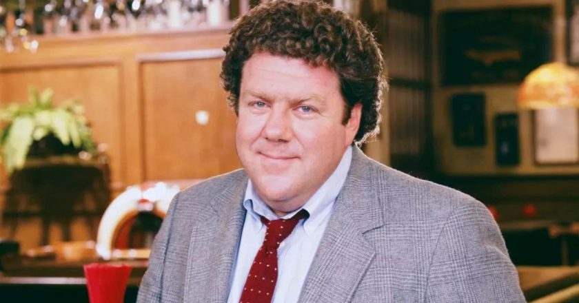 ‘Cheers’ dizisinde Norm’u canlandıran ABD’li aktör George Wendt, 76 yaşında hayatını kaybetti
