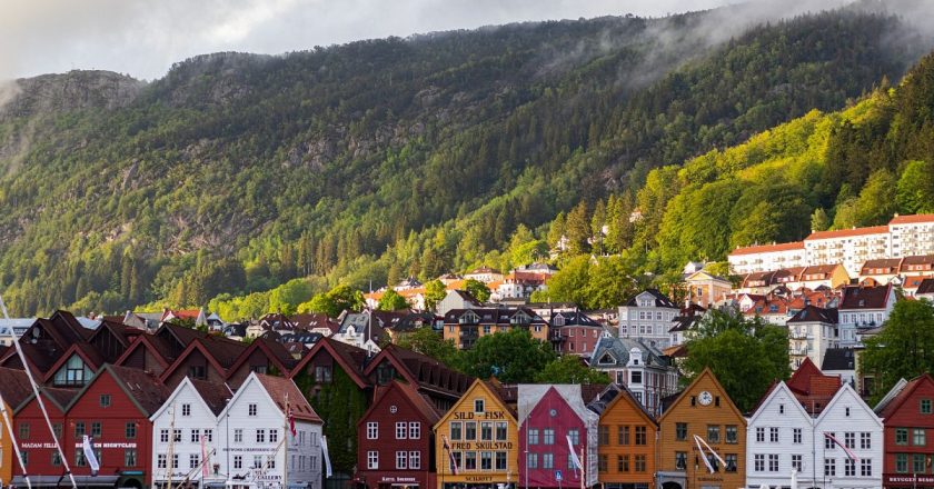 Norveç, rekor ziyaretçi sayısı ve aşırı turizm endişeleri nedeniyle turist vergisi getirecek
