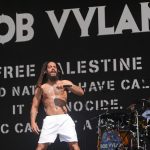 BBC müzik direktörü, ‘Bob Vylan, Glastonbury’ tartışmalarının ardından istifa etti