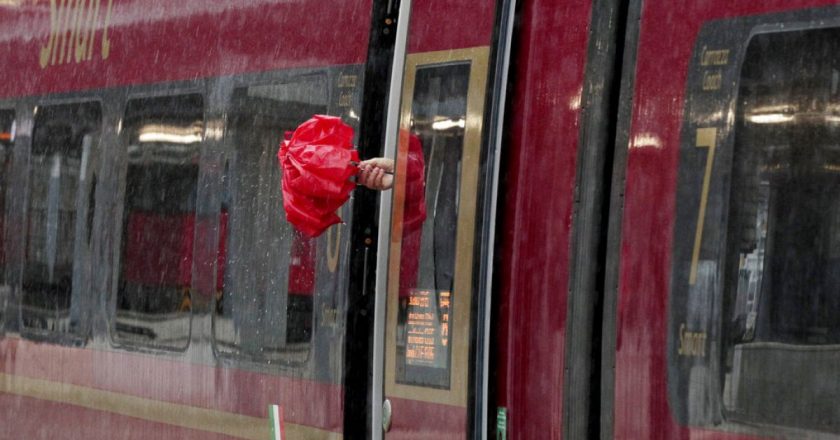 Roma-Napoli demiryolu hattına deprem erken uyarı sistemi: Trenler otomatik olarak duruyor