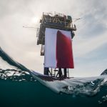 Greenpeace, Anish Kapoor’un eserini Kuzey Denizi’ndeki aktif Shell platformuna yerleştirdi