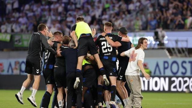 Paderborn, Bundesliga’ya yükseldi