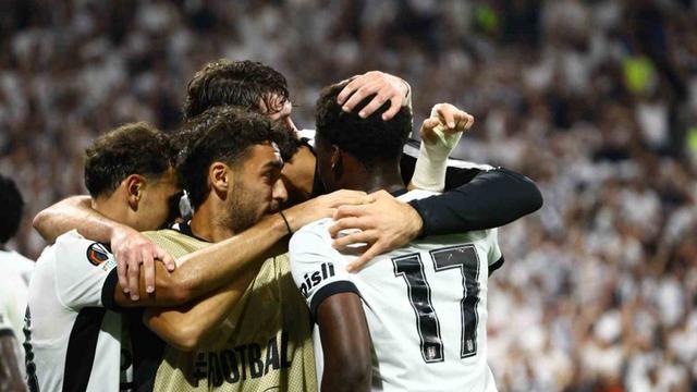 Spor yazarları Beşiktaş’ı öve öve bitiremedi! “Ona helal olsun”